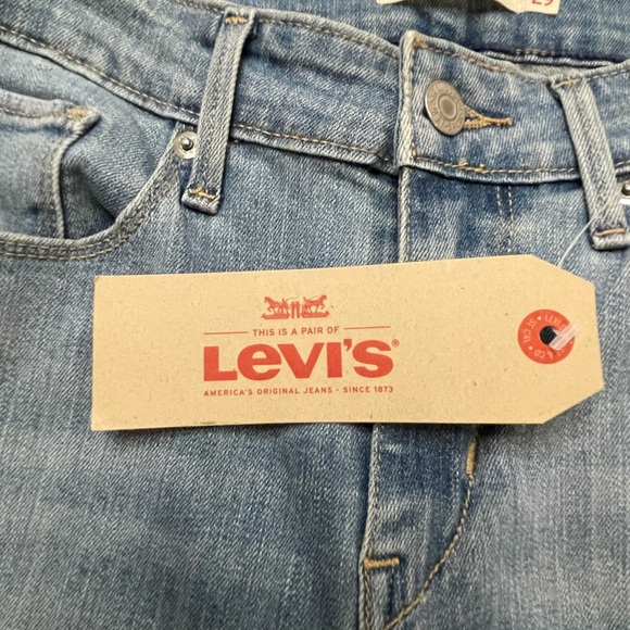 New W/tags Women’s Mid Rise Skinny Levi’s 29x32 - Picture 11 of 12